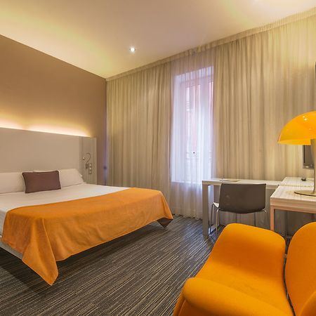 Icon Embassy Hotel Мадрид Екстериор снимка